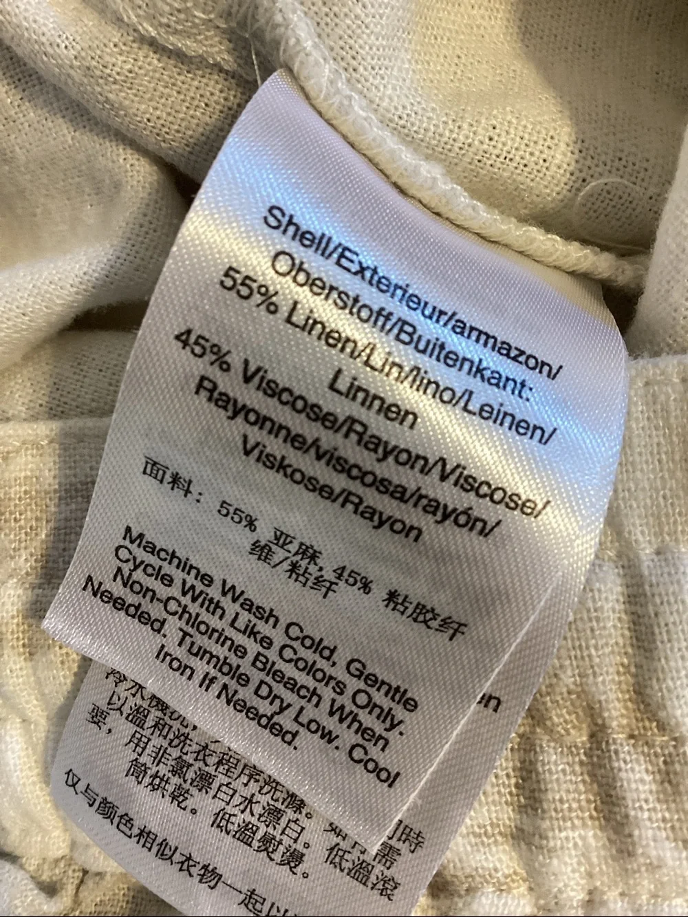 DKNY jeans cream and tan linen blend cropped pants. Women’s size medium